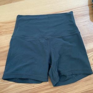 Lululemon align high rise short 4”